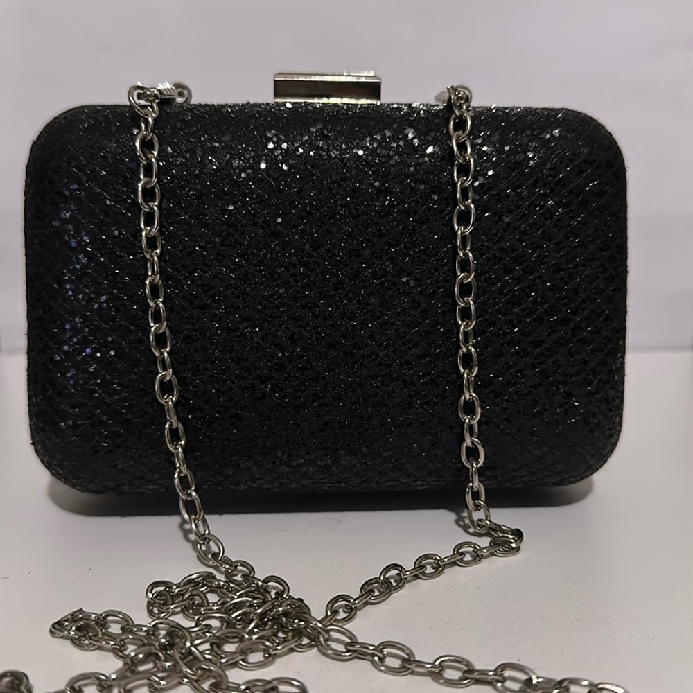 SMALL CHAIN  WALLET CLUTCH